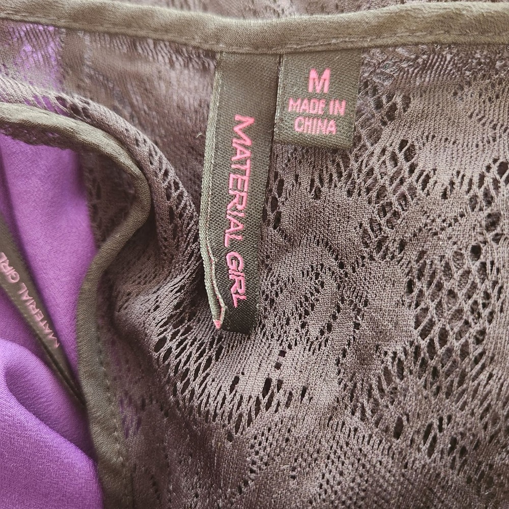 Material Girl purple racerback blouse with lace back size M - Picture 3 of 4